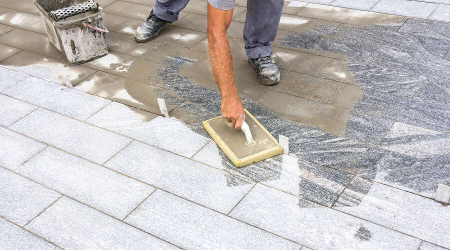 Professional gutter cleaning in Spencer, IA